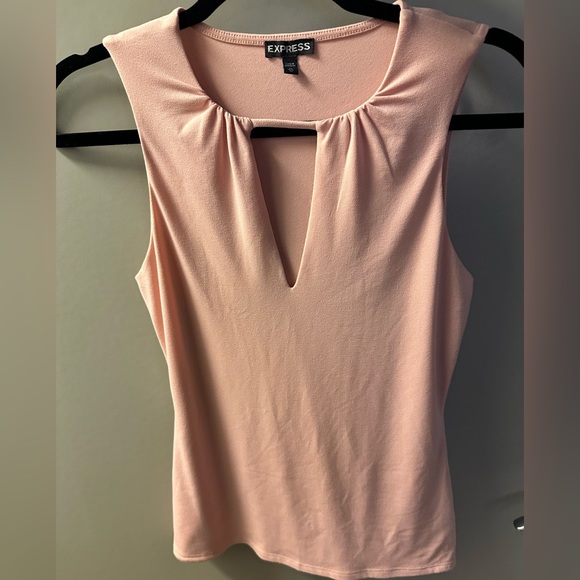 Express Keyhole Tank - Picture 3 of 3